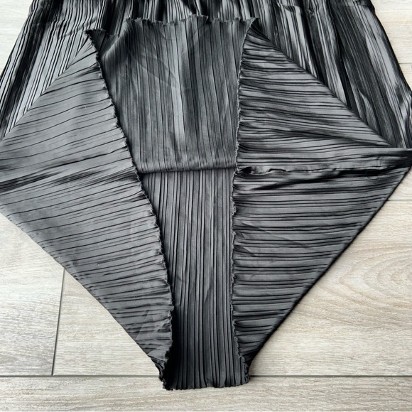 Just Living Long Sleeve Mixed  Media Pleated Satin Dress - Picture 8 of 14